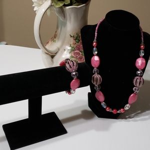 Handmade necklace and bracelet set